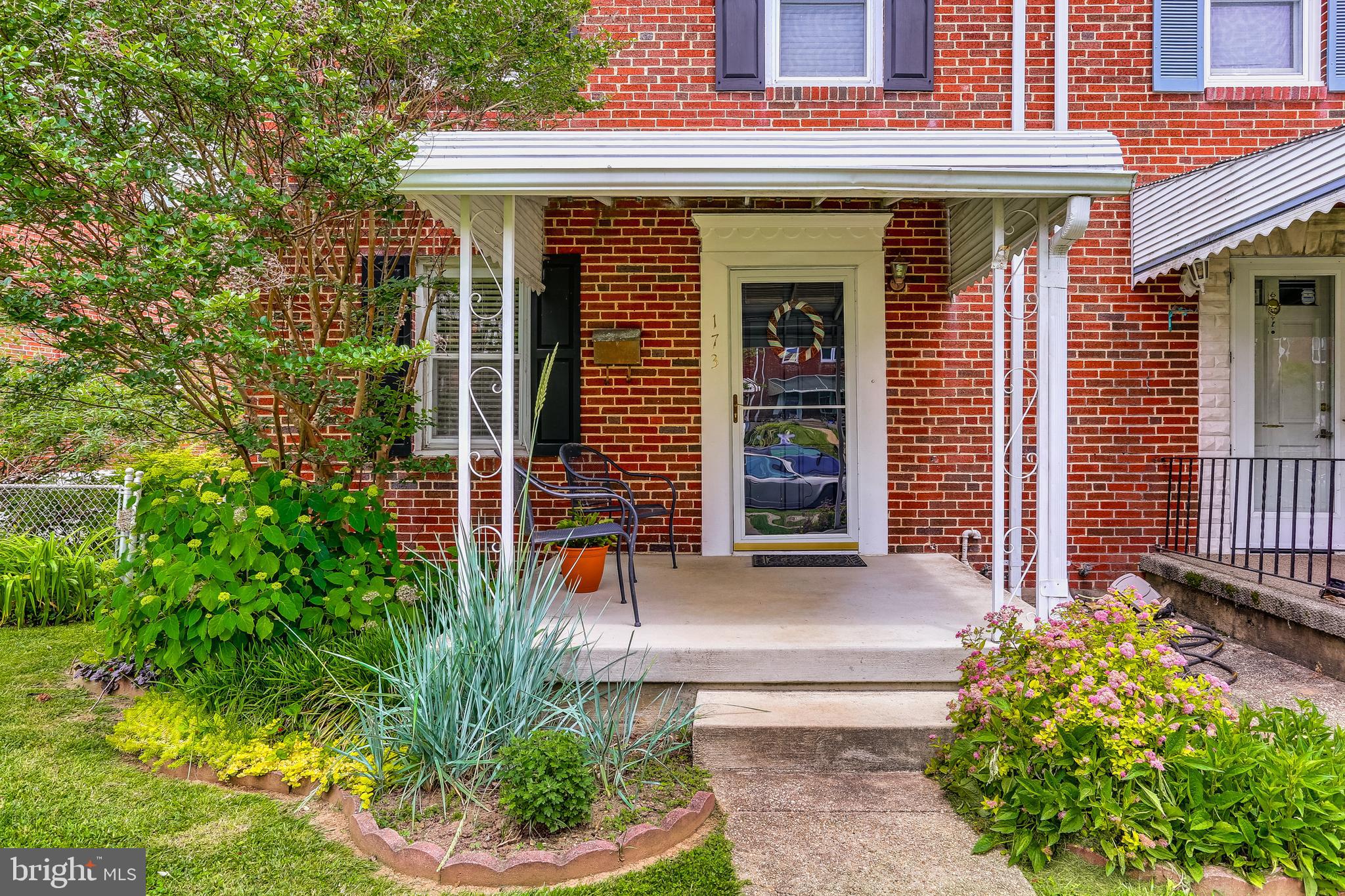 173 Cherrydell Road Baltimore, MD 21228 - Photo 2 of 29 Front Porch with Landscaping