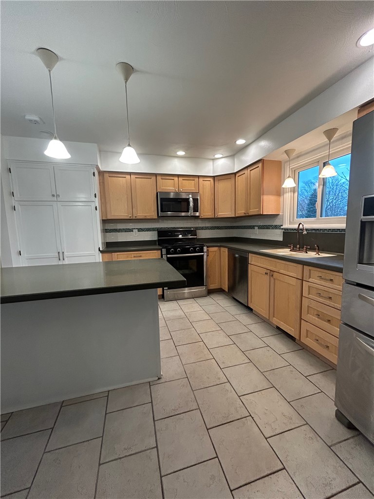 124 Granada Circle Irondequoit, NY 14609 - Photo 13 of 43