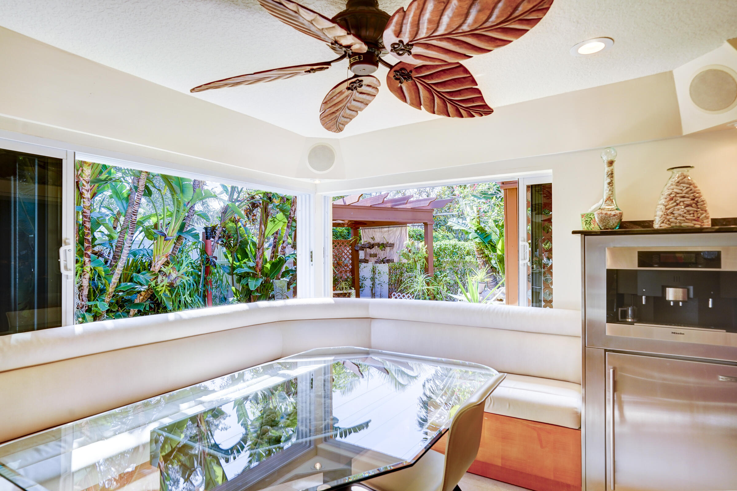 1191 Emerald Drive Singer Island, FL 33404 - Photo 23 of 60 1191EmeraldDr-31