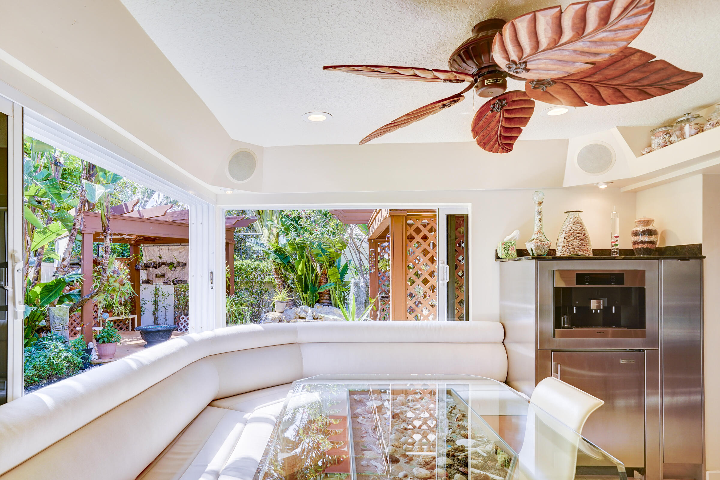 1191 Emerald Drive Singer Island, FL 33404 - Photo 24 of 60 1191EmeraldDr-32