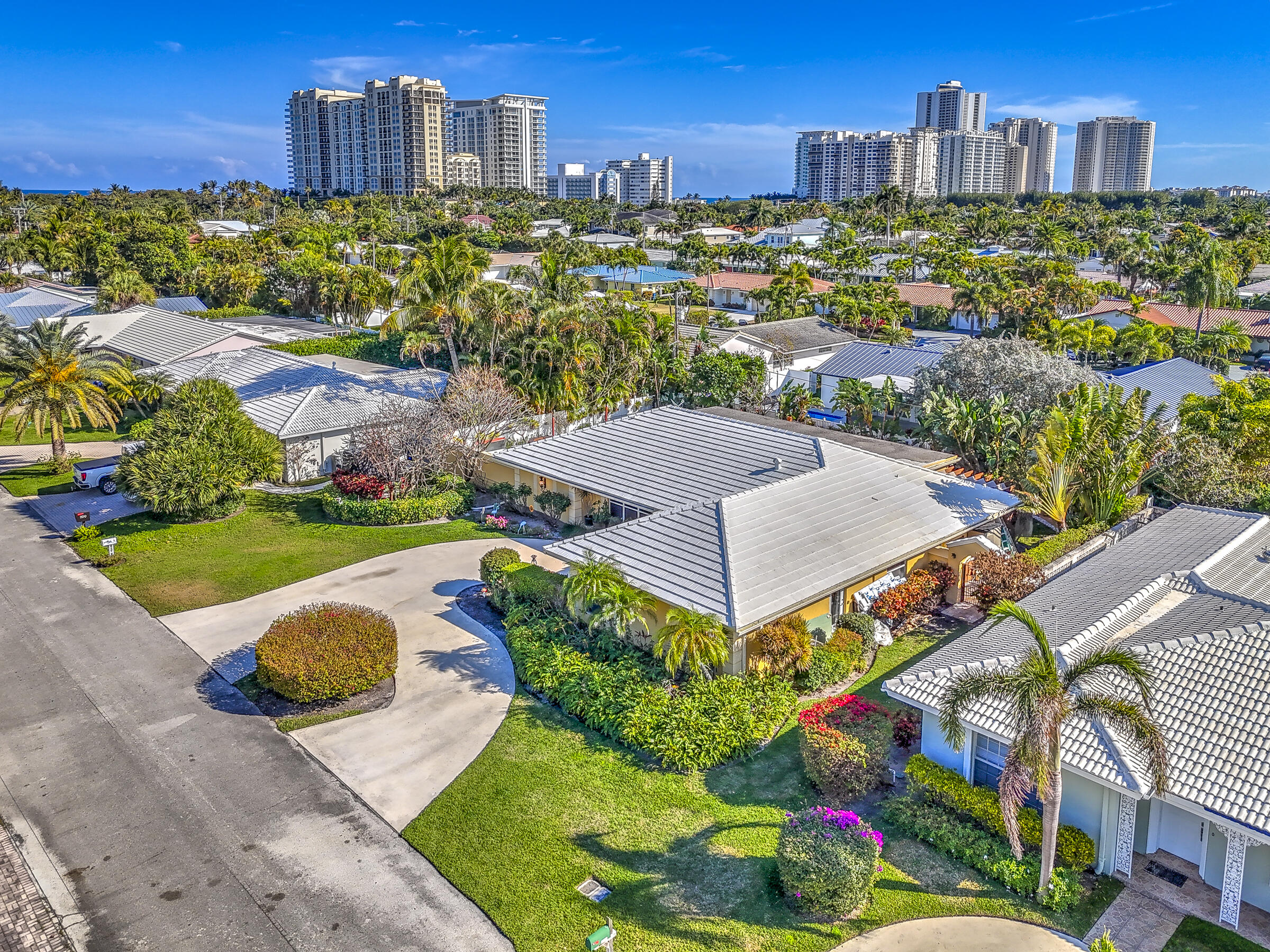 1191 Emerald Drive Singer Island, FL 33404 - Photo 41 of 60 a view of a city