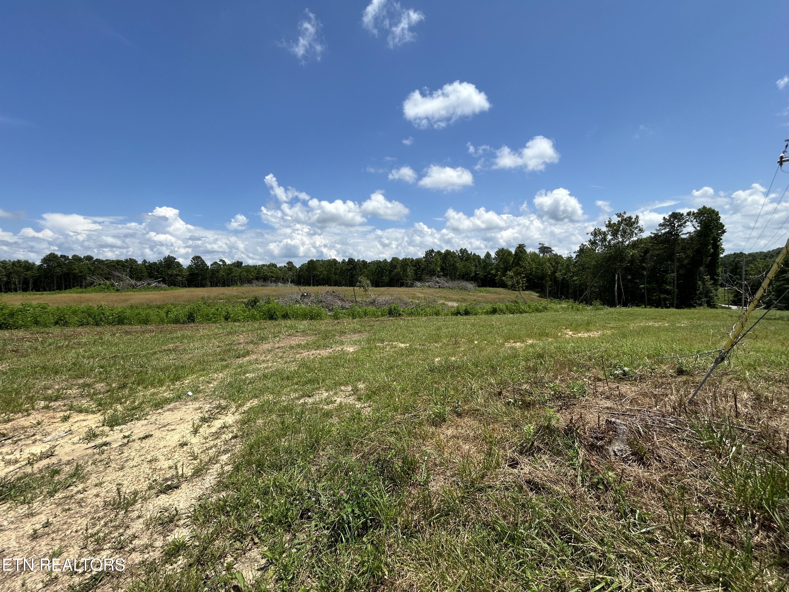 Oak Road Jamestown, TN 38556 - Photo 2 of 2 IMG_4347 3