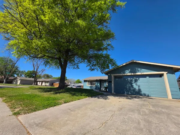 $479,900 | 6949 Franela Way, Citrus Heights, CA 95621