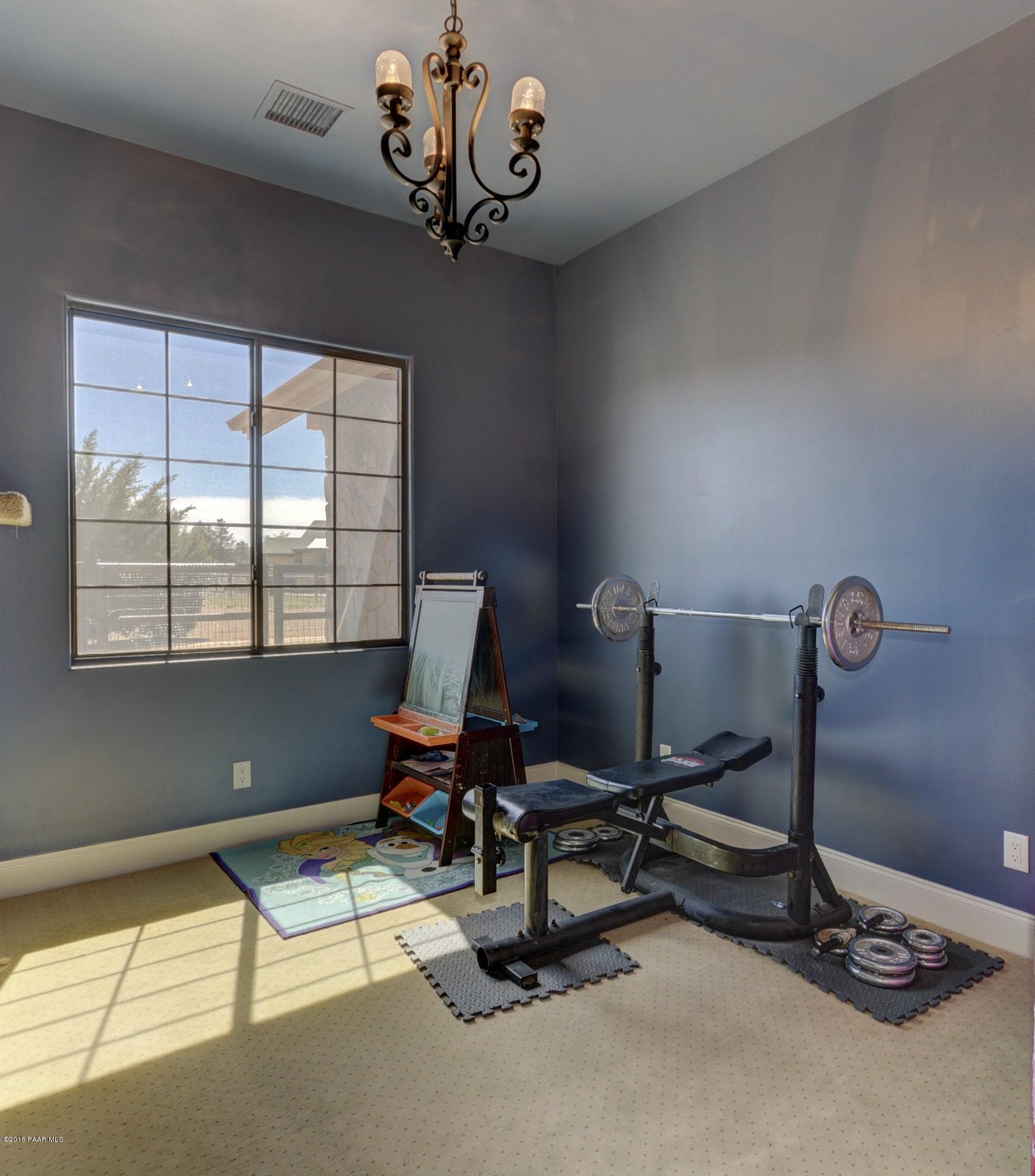 9785 North Equine Road Prescott, AZ 86305 - Photo 21 of 46 Guest Bedroom 3 South Wing