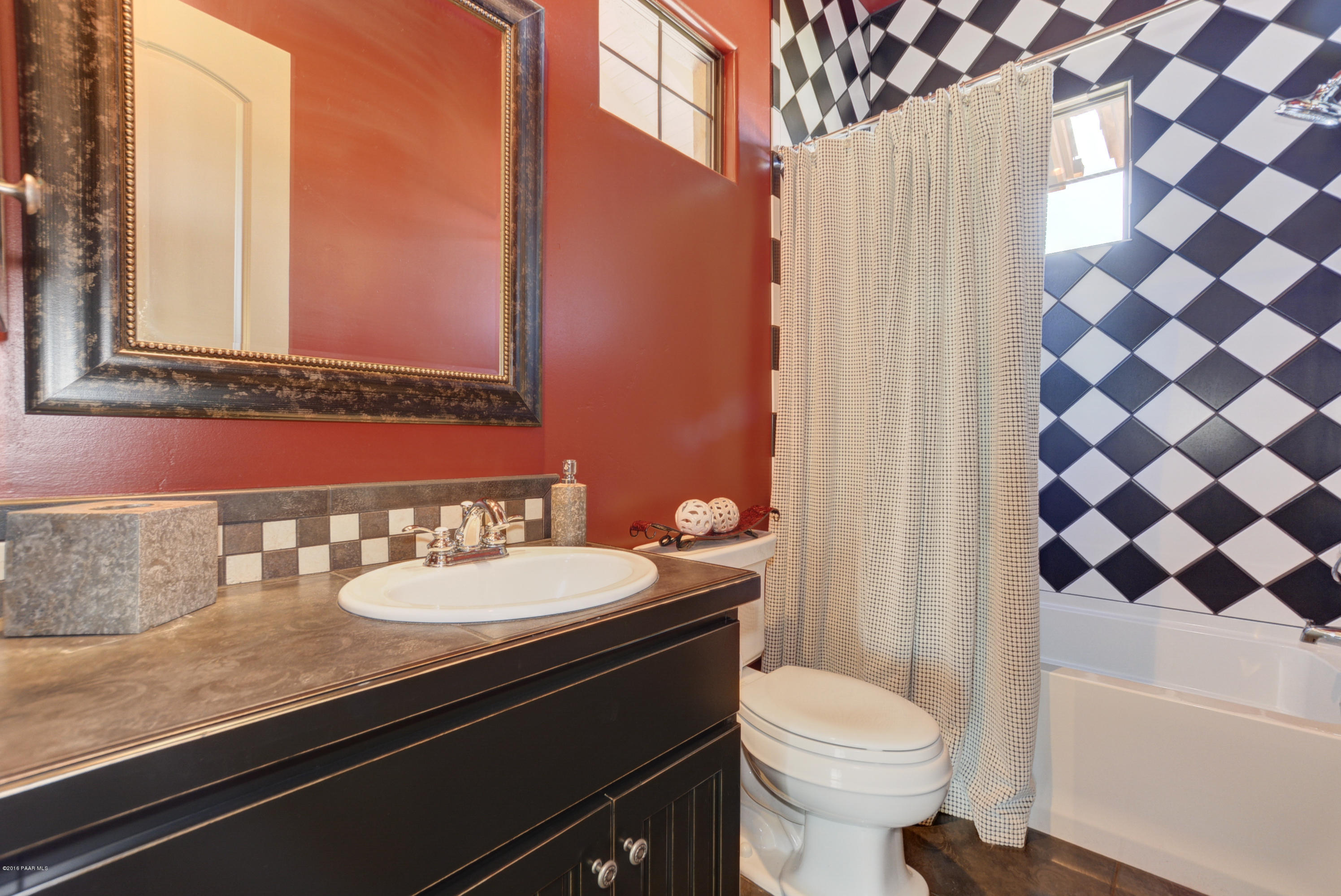 9785 North Equine Road Prescott, AZ 86305 - Photo 22 of 46 Guest Bathroom North Wing