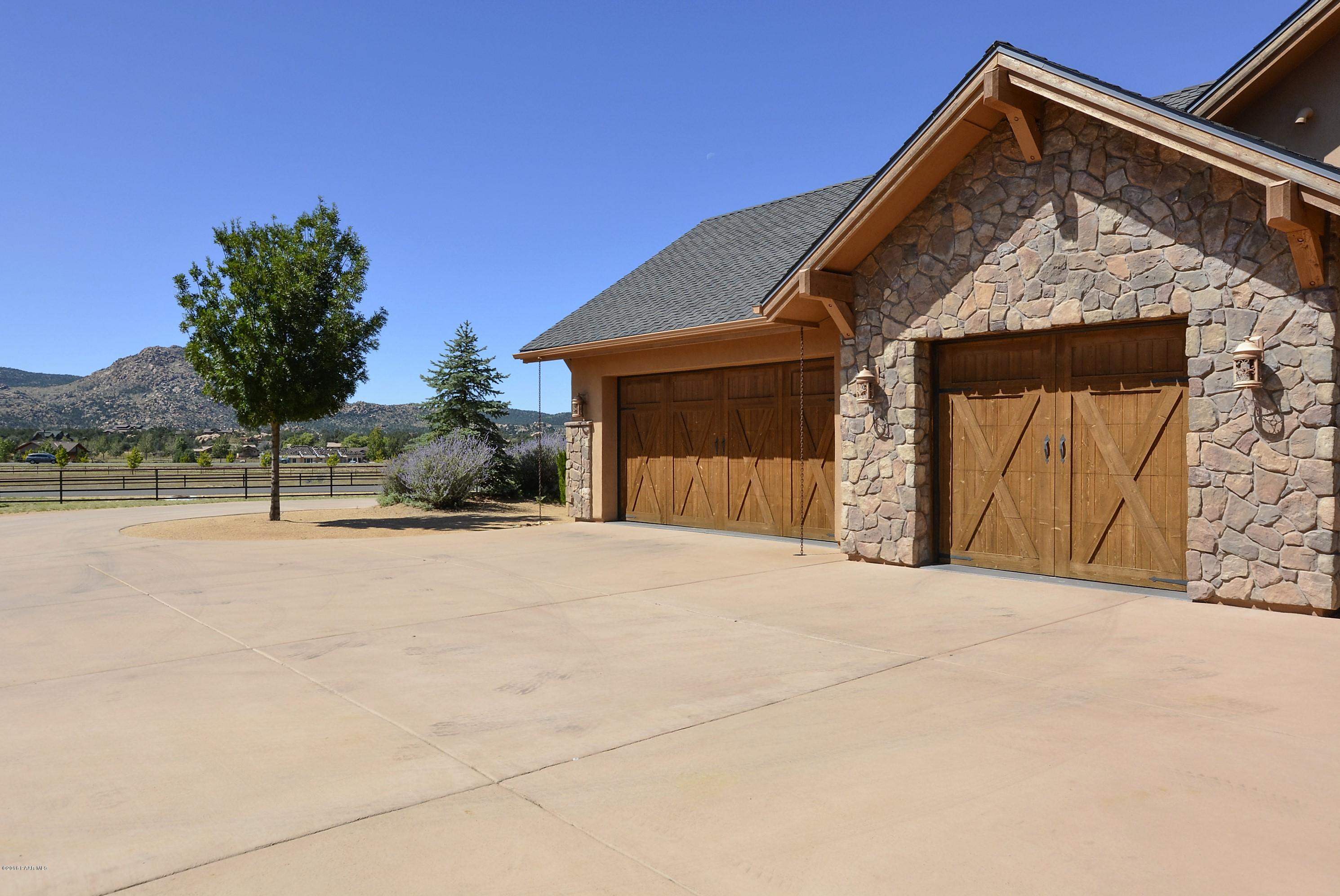 9785 North Equine Road Prescott, AZ 86305 - Photo 25 of 46 Three Car Garage