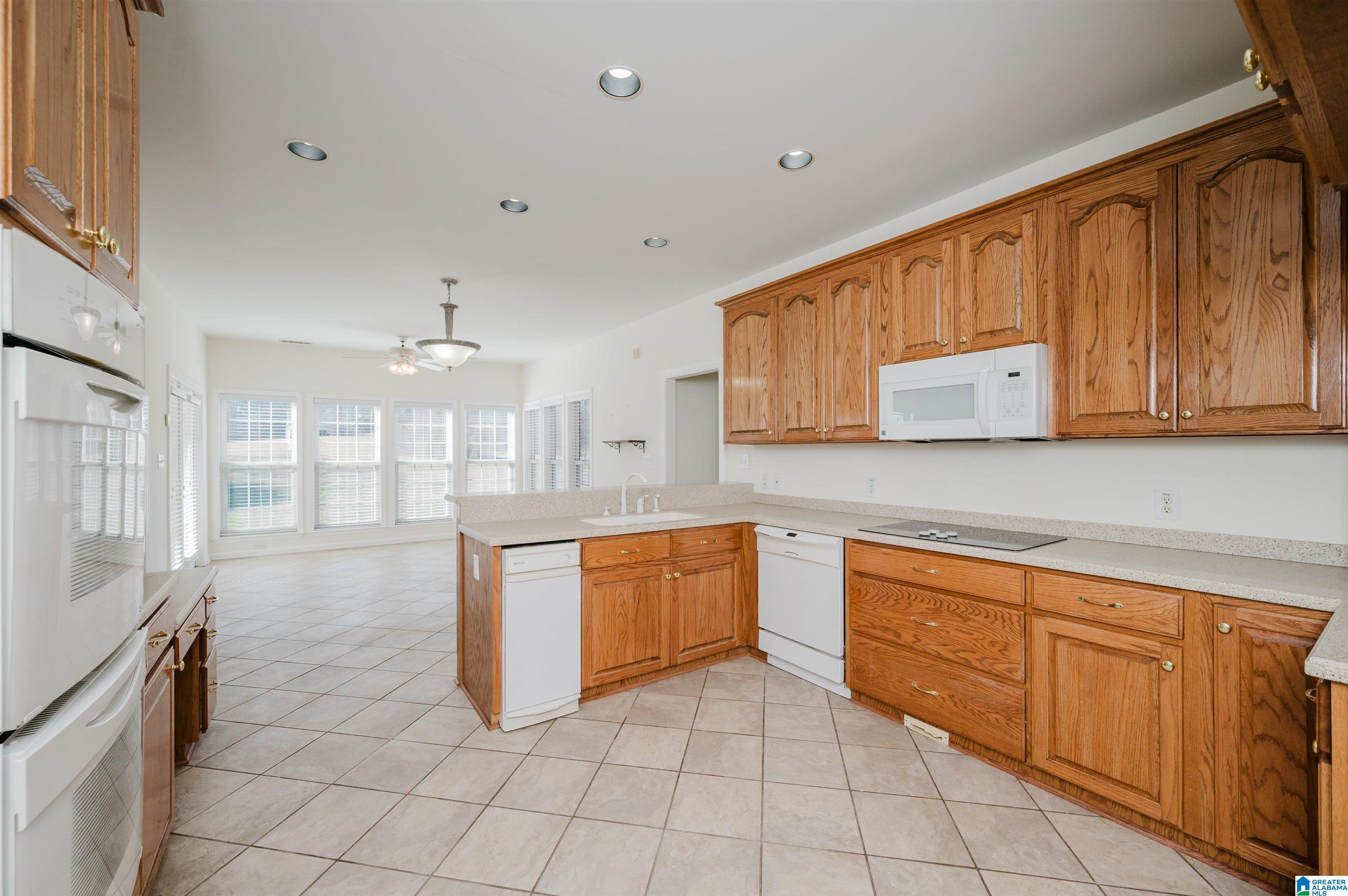 1621 Old Rock Creek Road Bessemer, AL 35023 - Photo 19 of 74