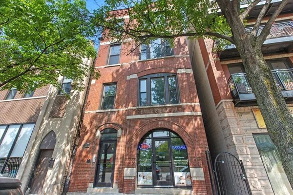 $2,700 | 1635 North Ashland Avenue, Unit GARDEN, Chicago, IL 60642