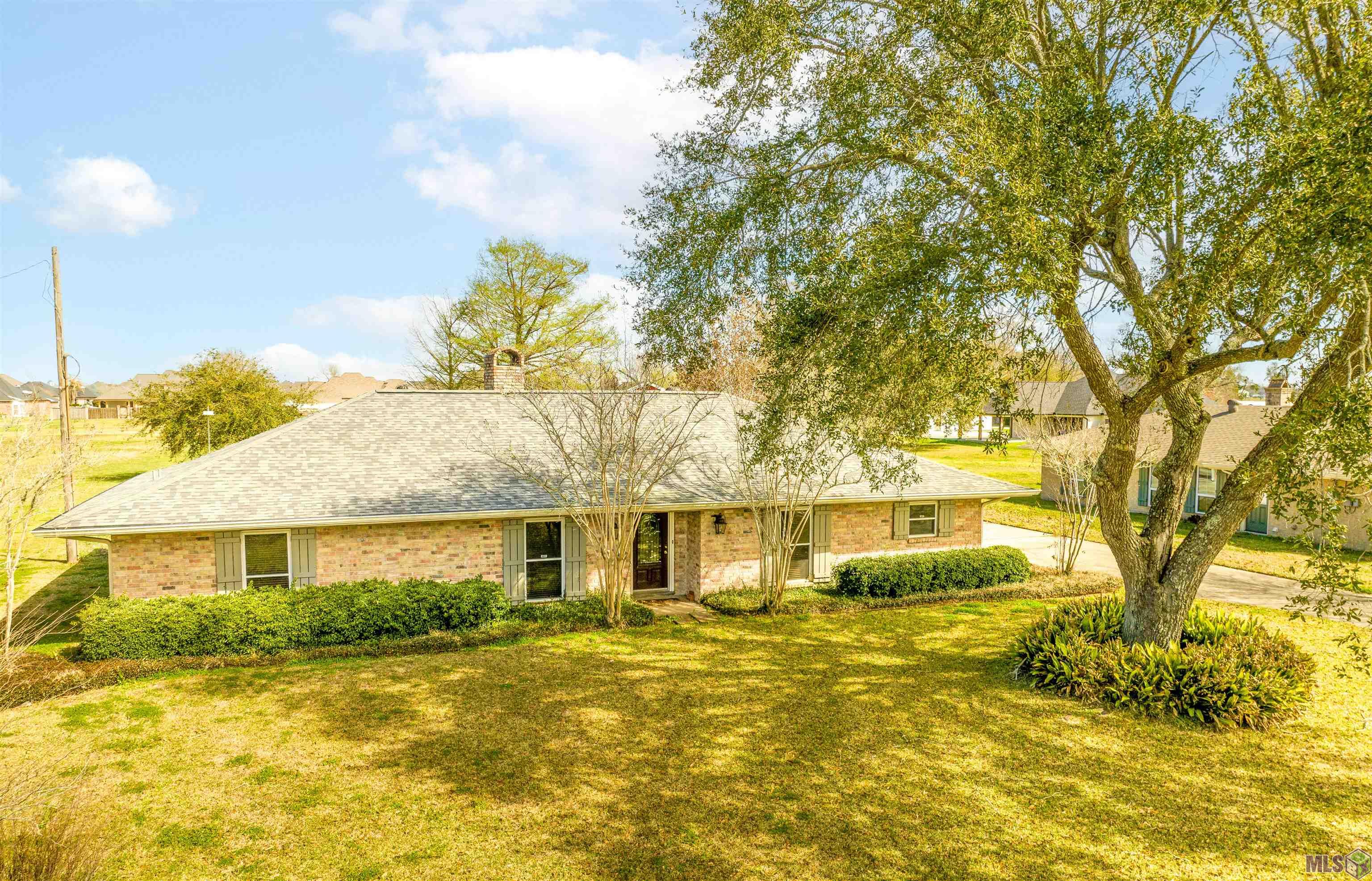950 Bayou Road Thibodaux, LA 70301 - Photo 2 of 28 Gallery Image 2