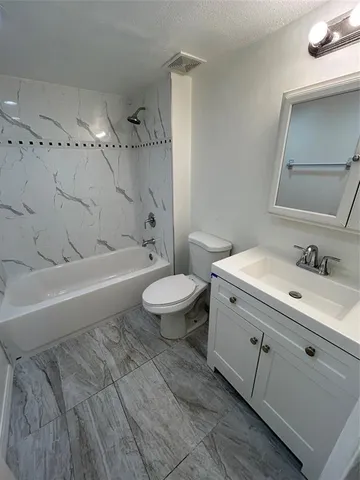 $2,050 | 8000 Fairview Drive, Unit 102, Tamarac, FL 33321