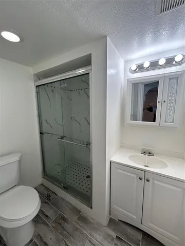 $2,050 | 8000 Fairview Drive, Unit 102, Tamarac, FL 33321