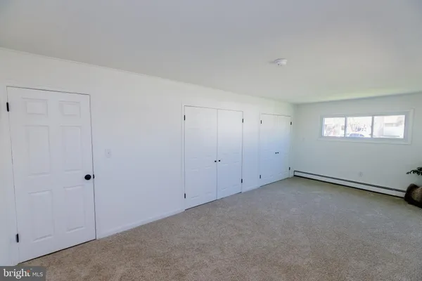 $494,900 | 21 Velvet Lane, Levittown, PA 19054