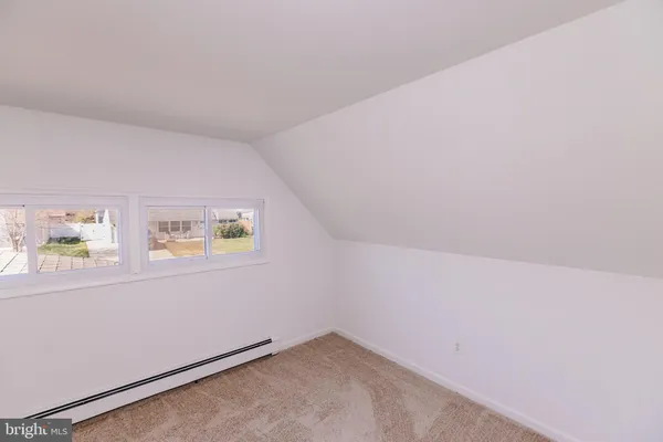 $494,900 | 21 Velvet Lane, Levittown, PA 19054