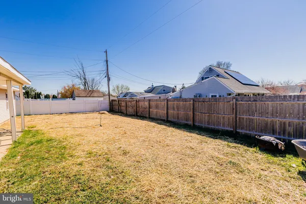 $494,900 | 21 Velvet Lane, Levittown, PA 19054