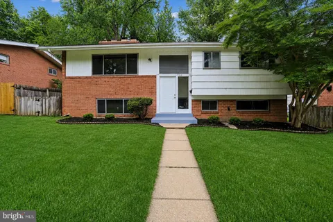 $3,300 | 901 Kenbrook Drive, Silver Spring, MD 20902