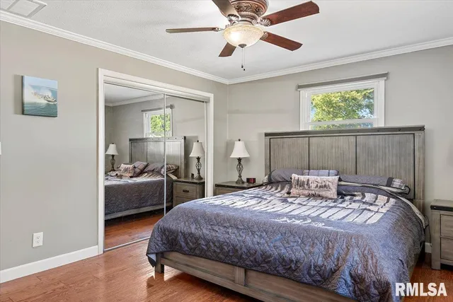 $219,900 | 114 Velda Street, Farmersville, IL 62533