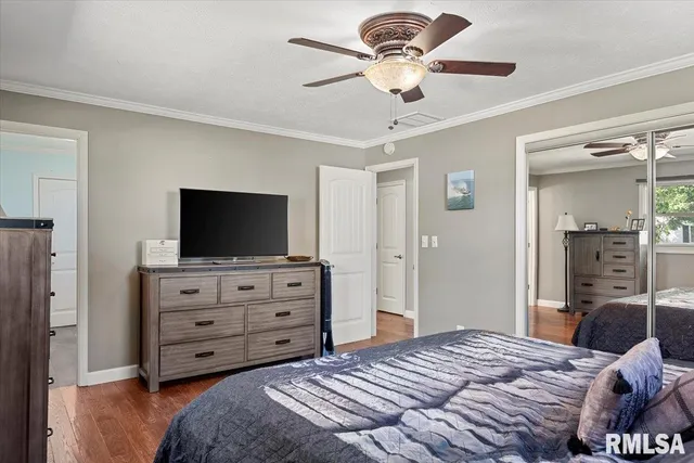 $219,900 | 114 Velda Street, Farmersville, IL 62533