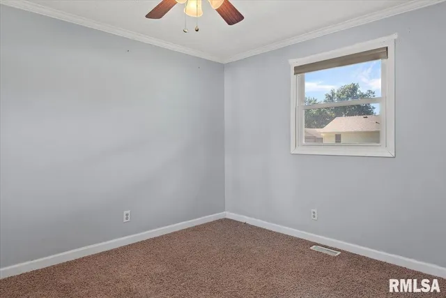 $219,900 | 114 Velda Street, Farmersville, IL 62533