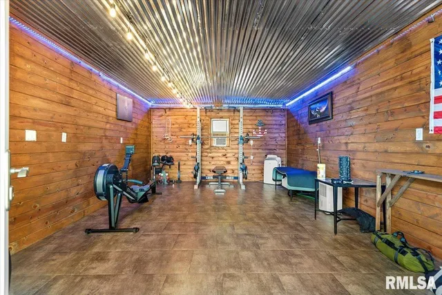 $219,900 | 114 Velda Street, Farmersville, IL 62533