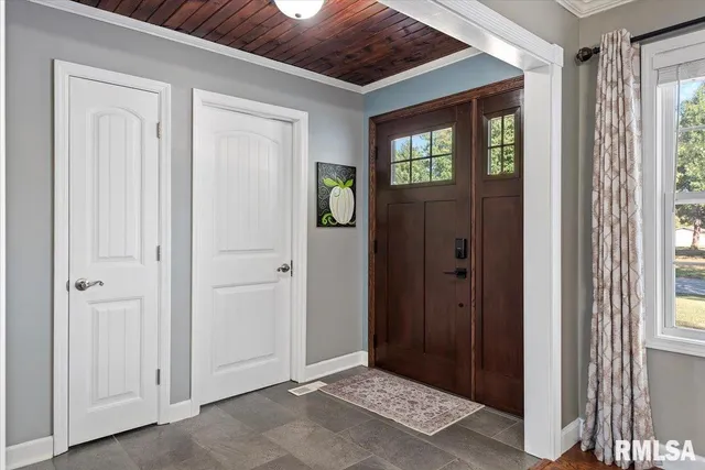 $219,900 | 114 Velda Street, Farmersville, IL 62533