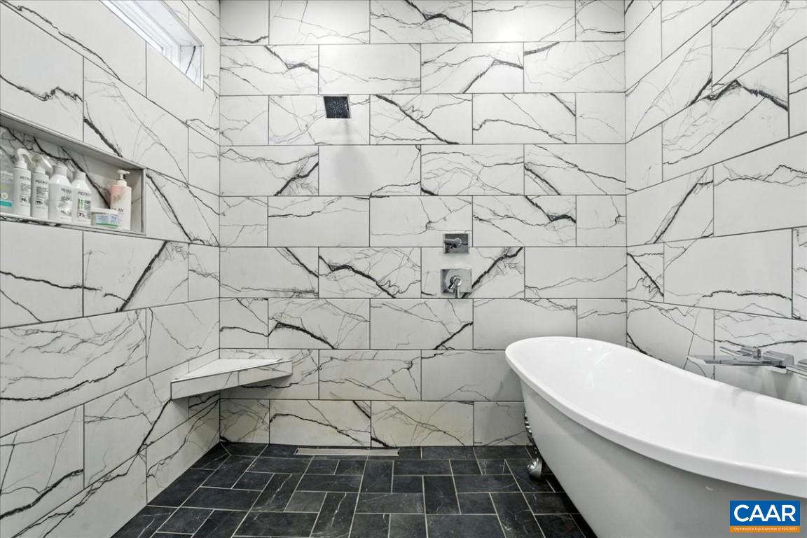 1568 Bent Creek Road Concord, VA 24538 - Photo 47 of 75 a bathroom with a toilet and a sink