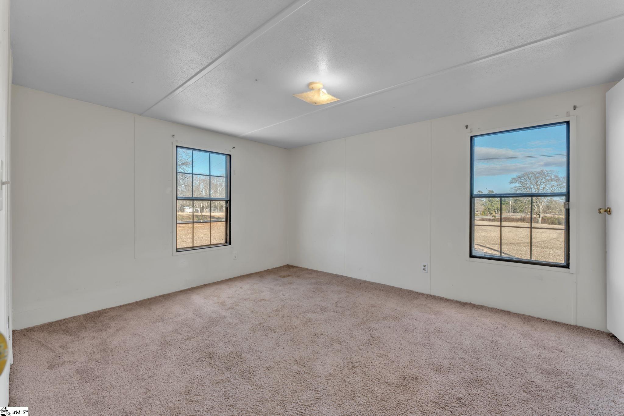 3079 Lakeview Drive Laurens, SC 29360 - Photo 14 of 30