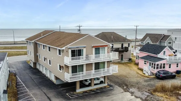 $399,900 | 611 Ocean Boulevard, Unit 3, Hampton, NH 03842