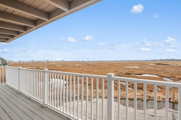 $399,900 | 611 Ocean Boulevard, Unit 3, Hampton, NH 03842