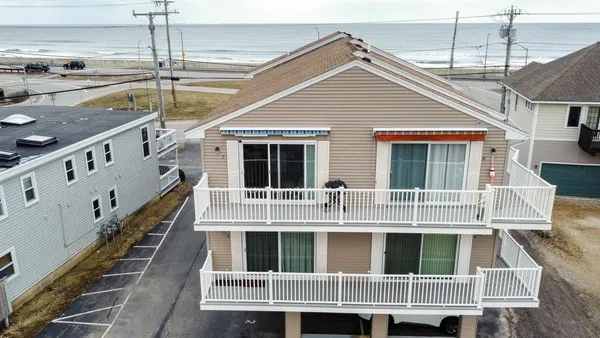 $399,900 | 611 Ocean Boulevard, Unit 3, Hampton, NH 03842