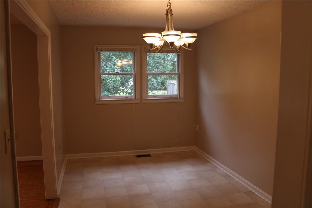 230 Nebo Church Road Seneca, SC 29678 - Photo 8 of 16 Dining Area