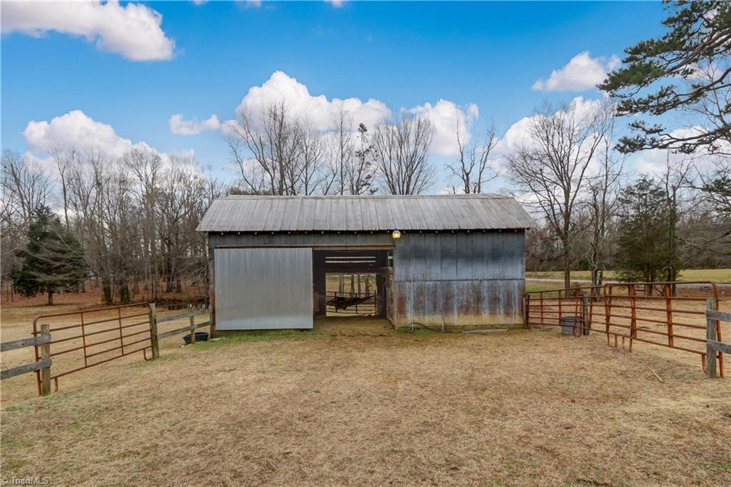 2145 Colony Road Gibsonville, NC 27249 - Photo 25 of 45 Gallery Image 25