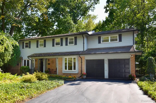 $769,000 | 1850 Dorchester Road, Birmingham, MI 48009