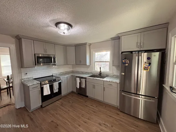 $2,000 | 2803 Jefferson Drive, Greenville, NC 27858