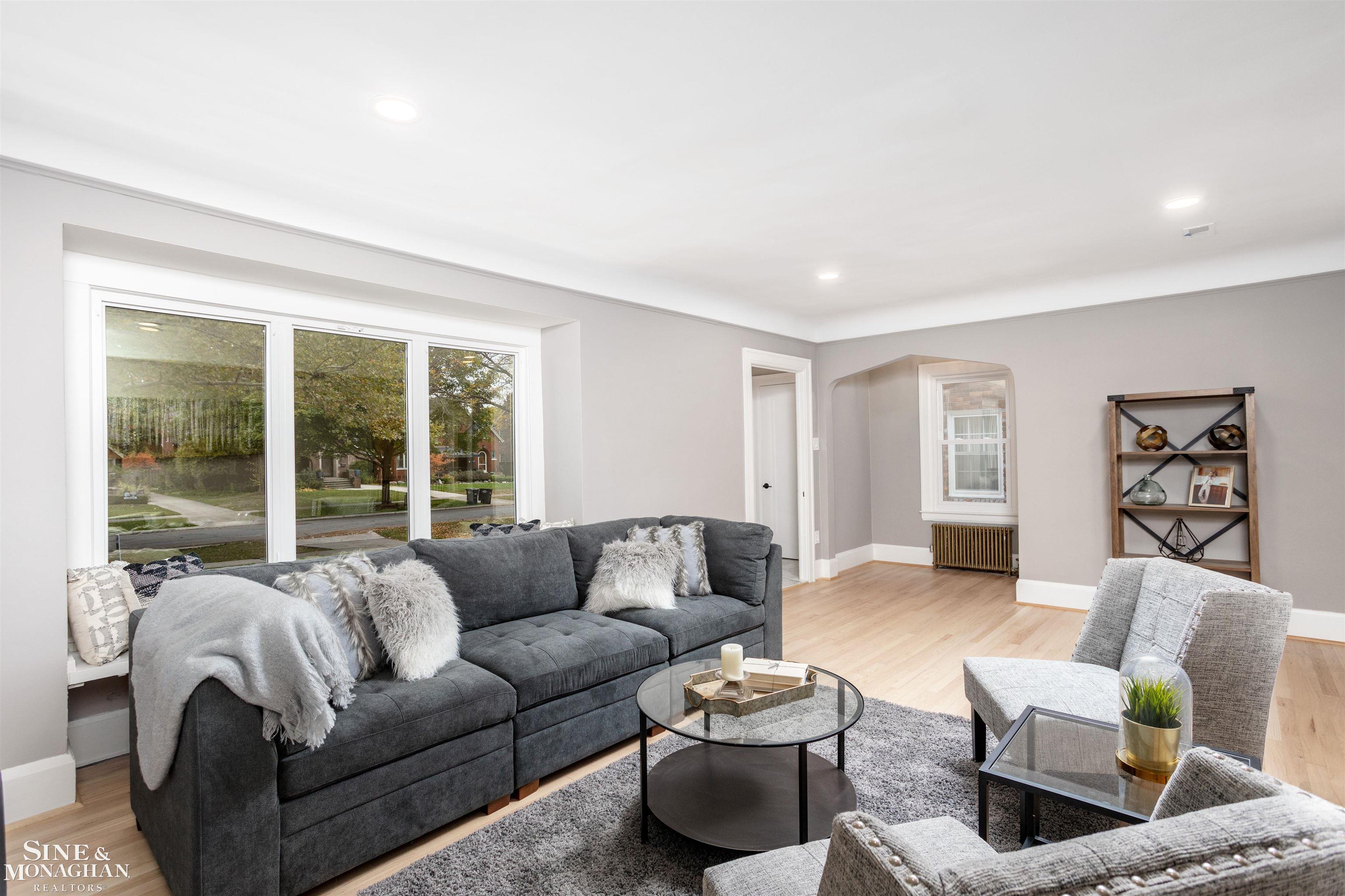 636 Washington Road Grosse Pointe, MI 48230 - Photo 11 of 36