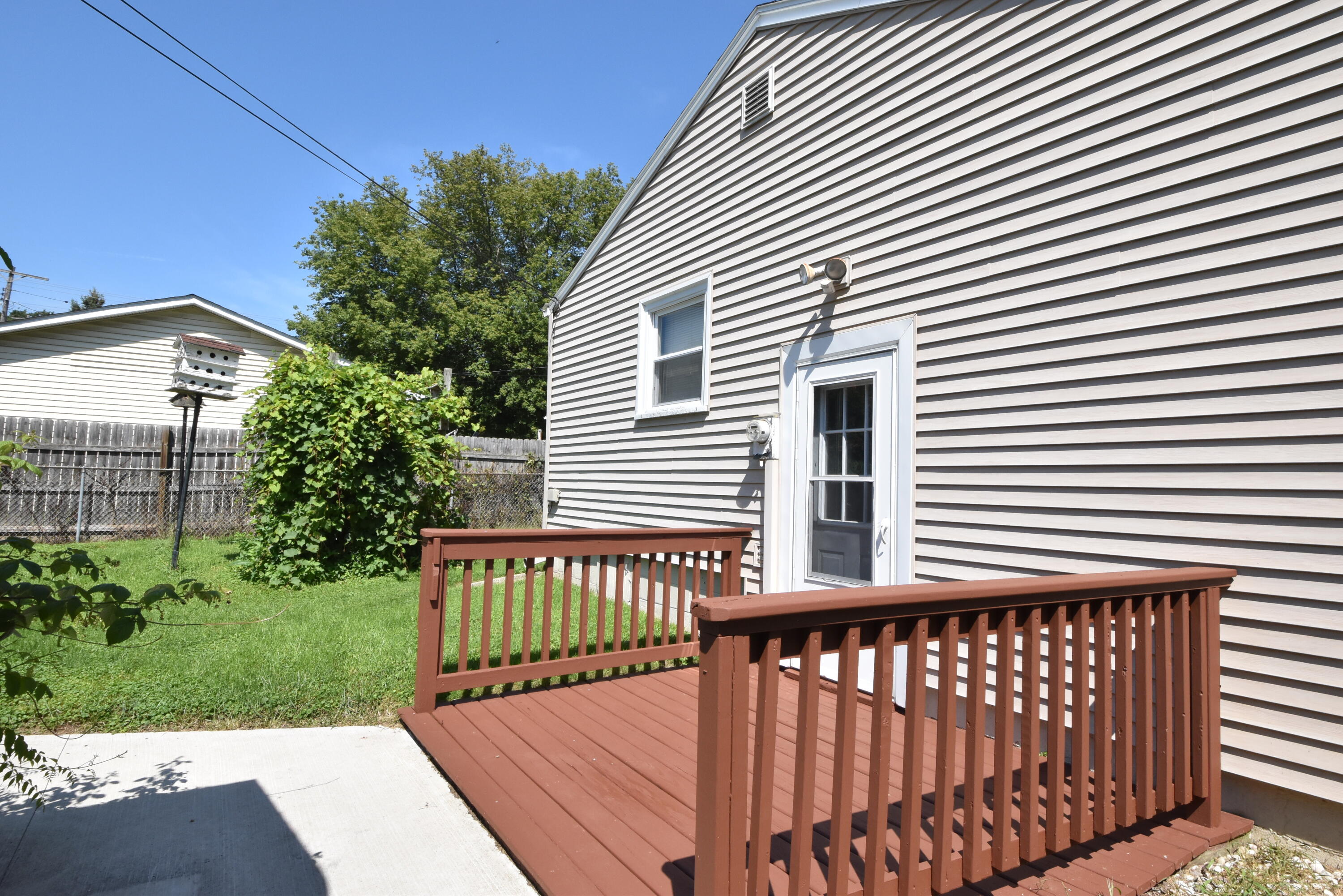 206 Belmont Avenue Racine, WI 53405 - Photo 35 of 42 Deck