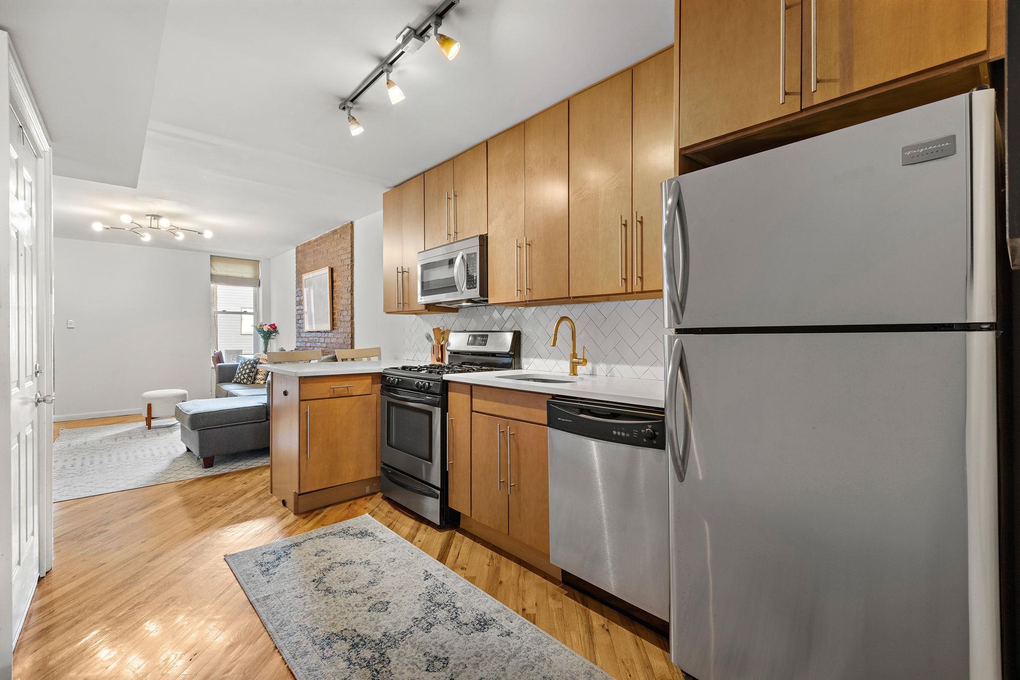 118 Clinton Street, Unit 7 Hoboken, NJ 07030 - Photo 5 of 14
