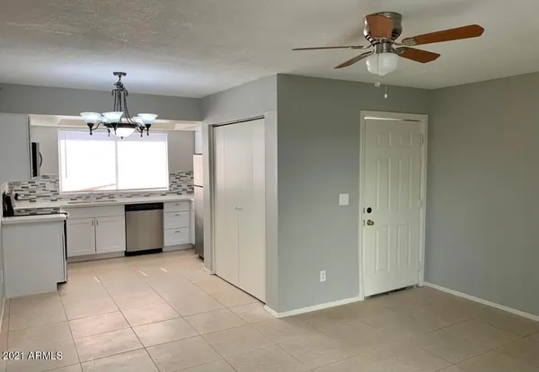 $1,595 | 1542 West Sahuaro Drive, Unit 4, Phoenix, AZ 85029
