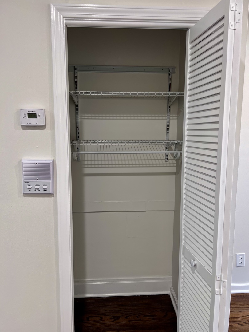 3051 North Racine Avenue, Unit 3F Chicago, IL 60657 - Photo 11 of 21