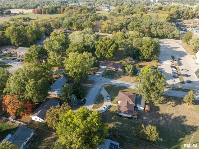 $250,000 | 1224 West Calhoun Street, Macomb, IL 61455