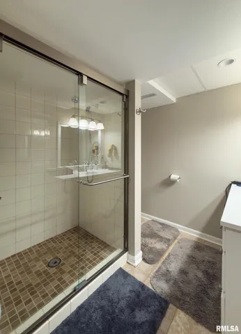 $250,000 | 1224 West Calhoun Street, Macomb, IL 61455