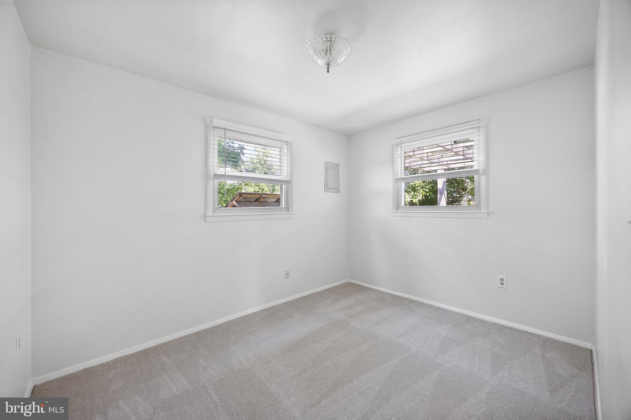 733 Cliffedge Road Baltimore, MD 21208 - Photo 22 of 46