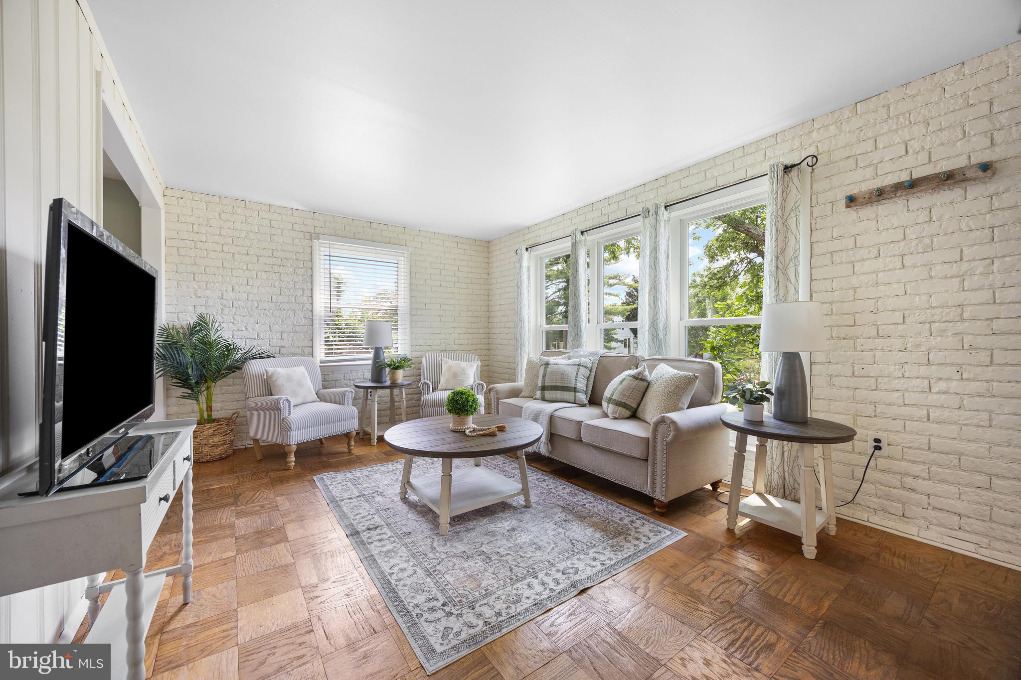 733 Cliffedge Road Baltimore, MD 21208 - Photo 6 of 46
