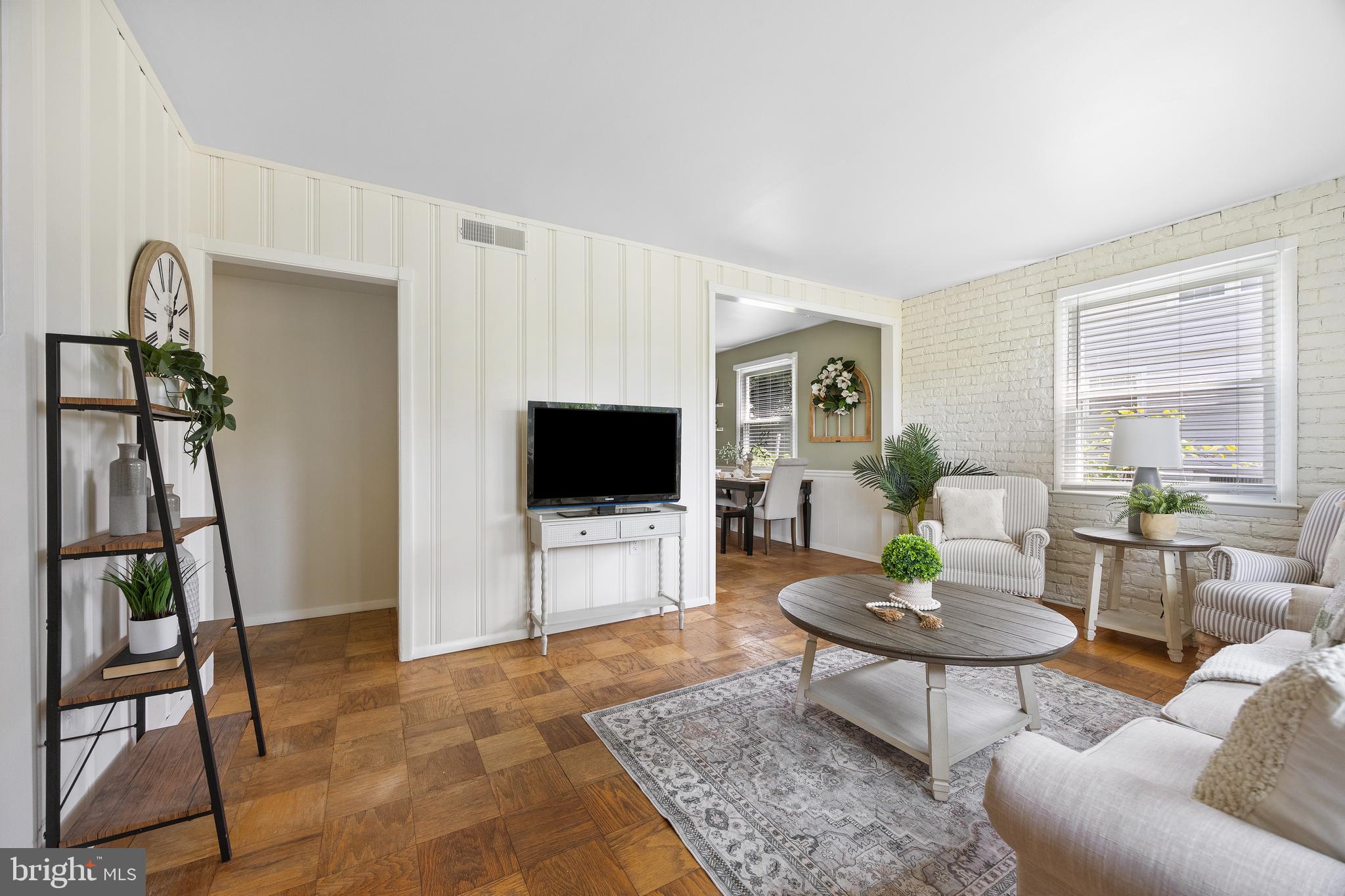 733 Cliffedge Road Baltimore, MD 21208 - Photo 7 of 46
