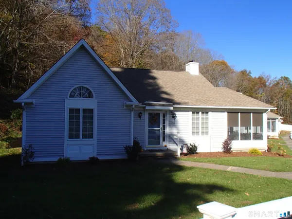$309,925 | 12 Bittersweet Ridge, Unit 12, Middlefield, CT 06455