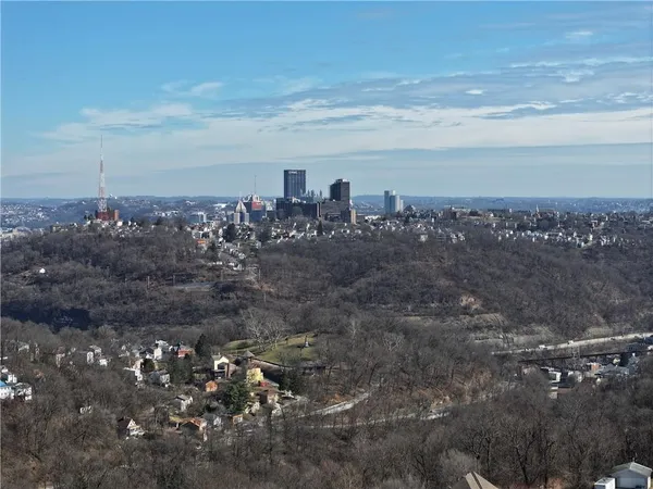 $1,500 | 335 Queensbury Street, Unit 1, Pittsburgh, PA 15205