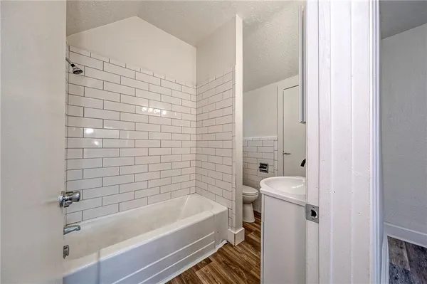 $1,500 | 335 Queensbury Street, Unit 1, Pittsburgh, PA 15205