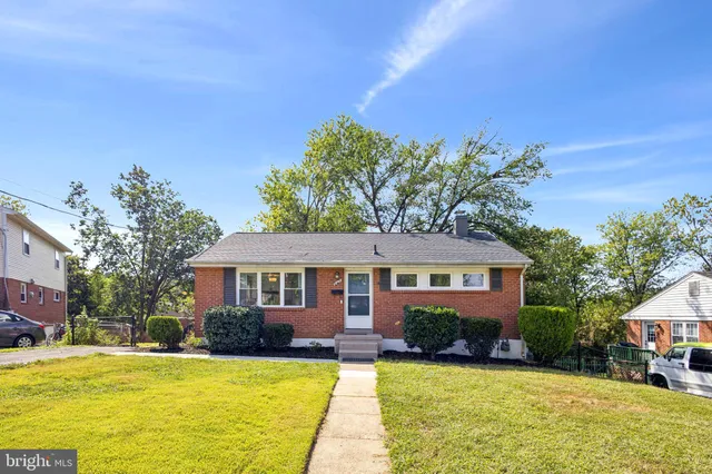 $685,000 | 6112 Paulonia Road, Alexandria, VA 22310