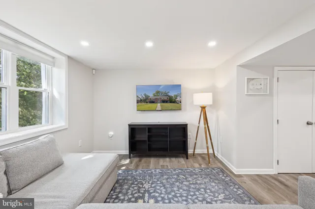 $685,000 | 6112 Paulonia Road, Alexandria, VA 22310