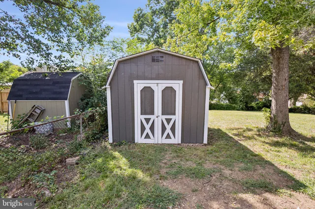 $685,000 | 6112 Paulonia Road, Alexandria, VA 22310