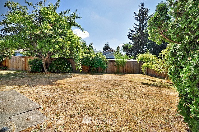 2919 Northeast 8th Place Renton, WA 98056 - Photo 13 of 14 Gallery Image 13